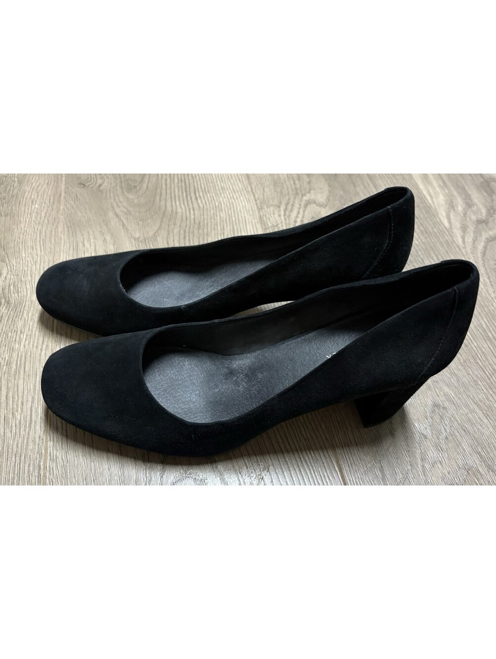 Donald Pliner Palace Black Suede Round-Toe Block Heel Pumps Women's US 11